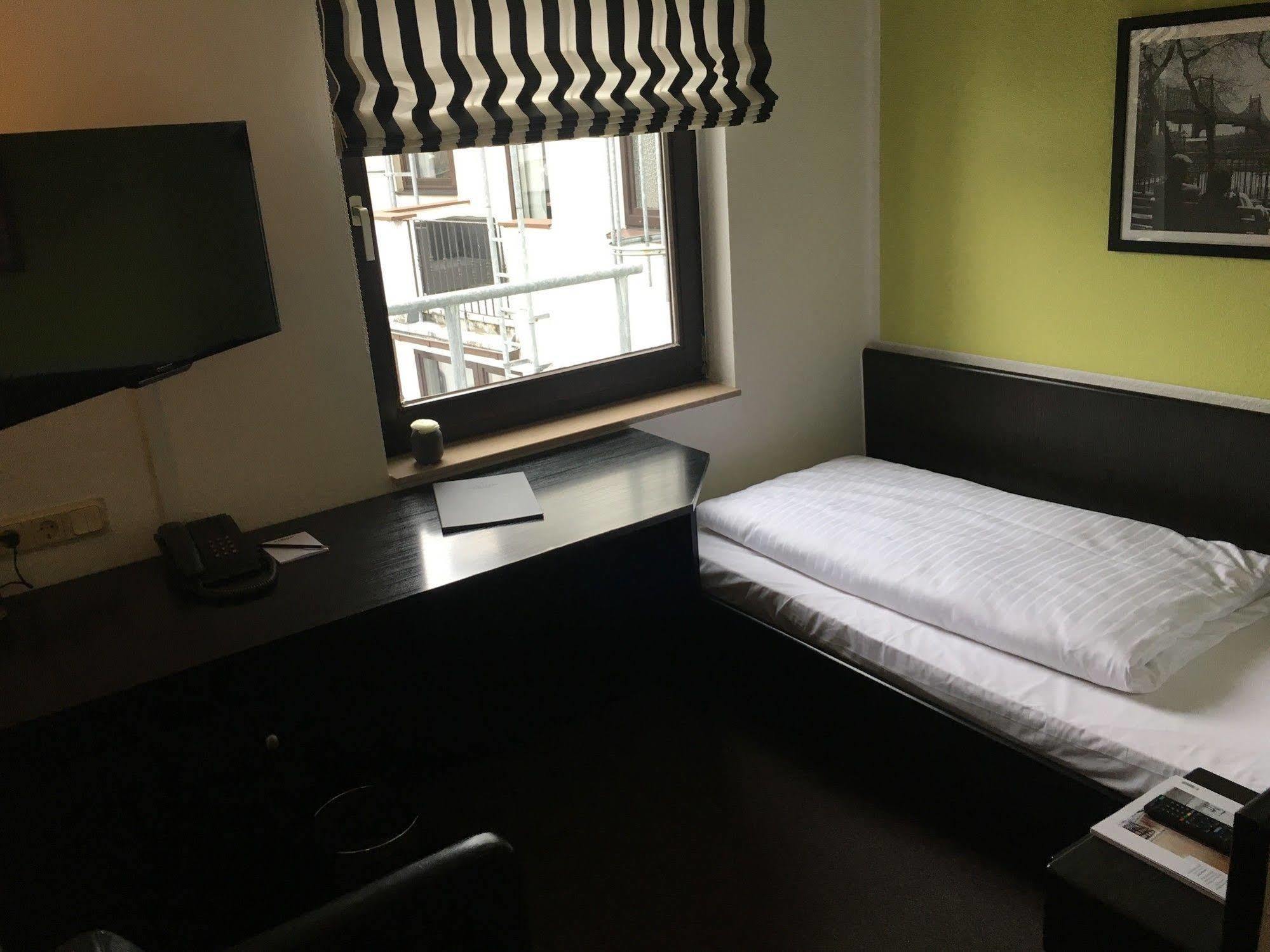 Rugs Hotel